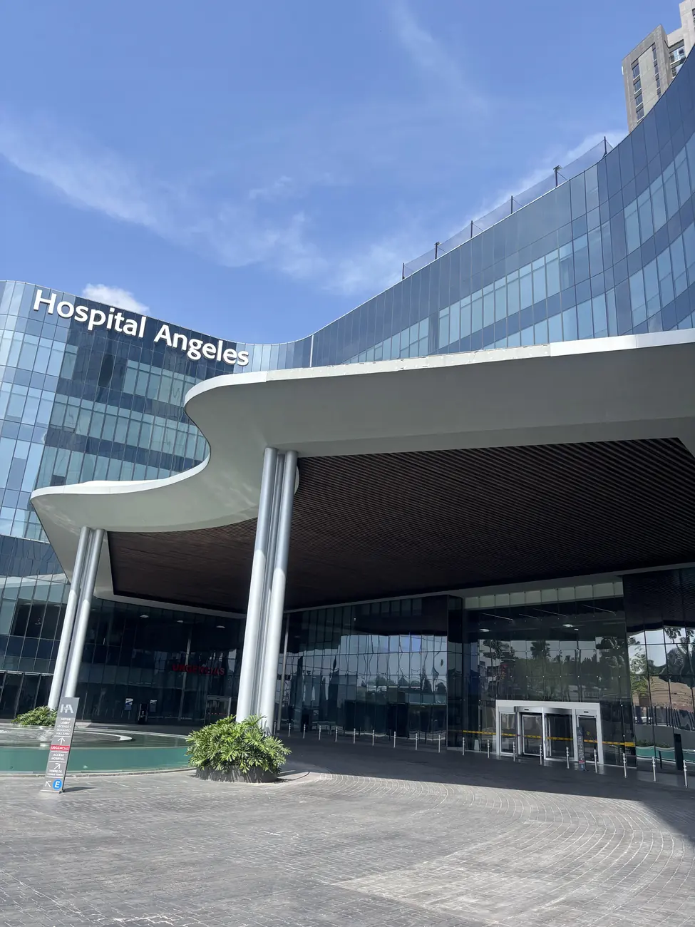 Dr. Erick Rojas, coloproctólogo en Hospital Ángeles Andares, Zapopan